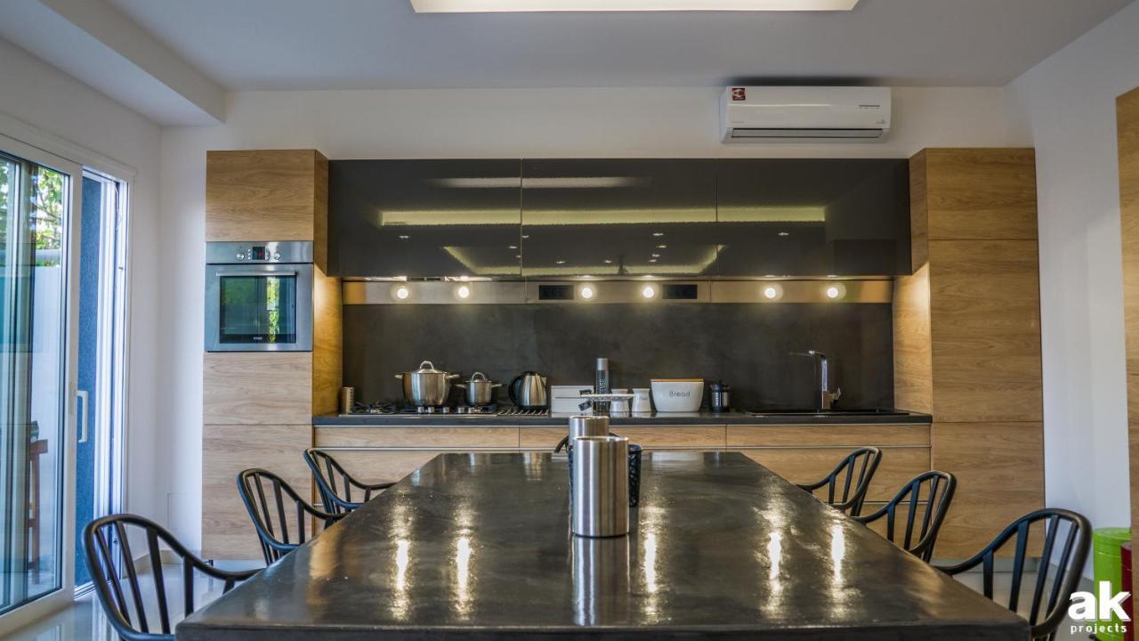 Heraklion Airport Family Lux Apartment Exterior photo
